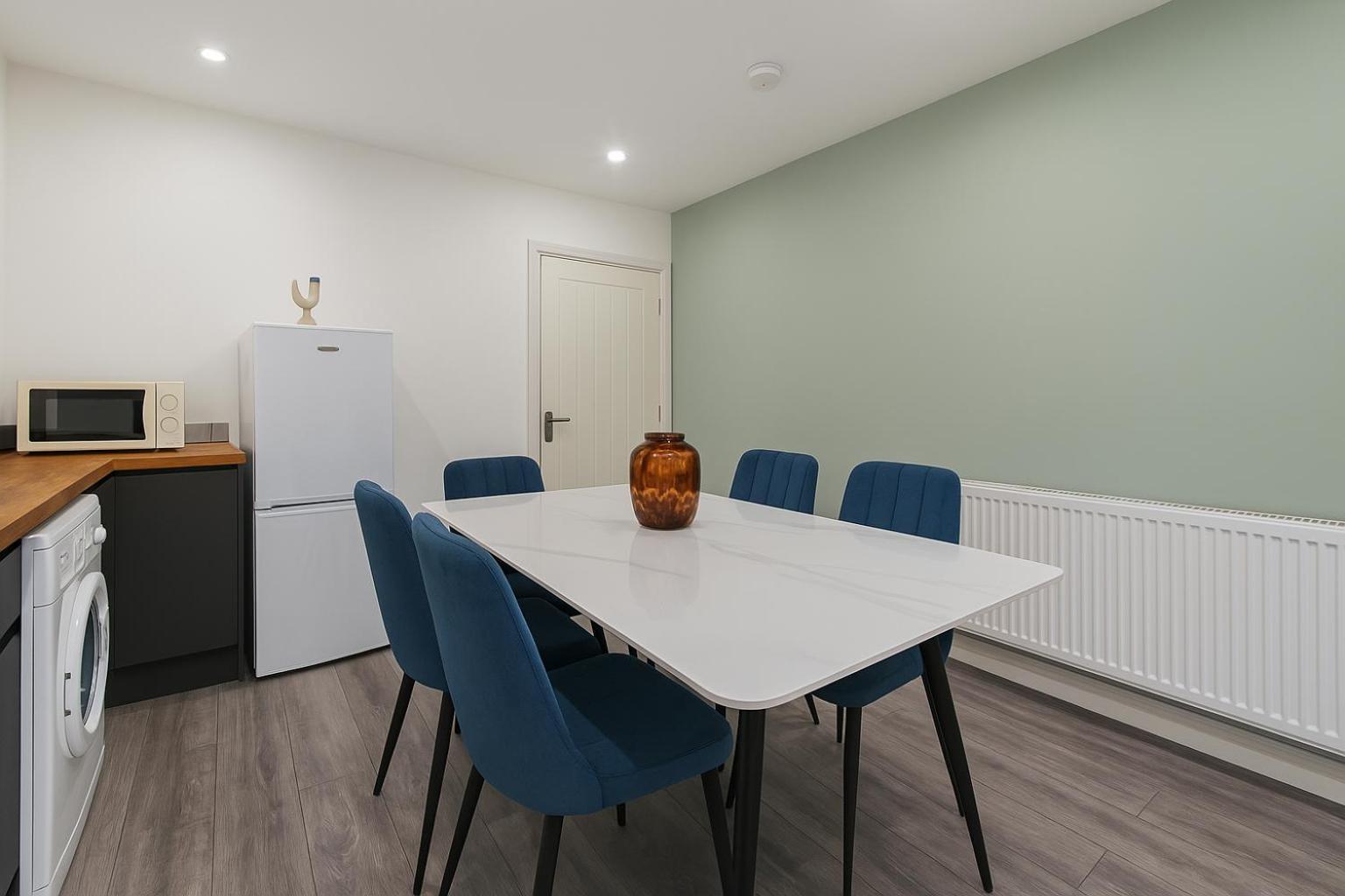 Amazing Flat Near Golders - Great Transport Links *