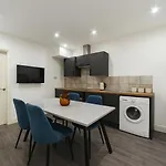 Amazing Flat Near Golders Green - Great Transport Links